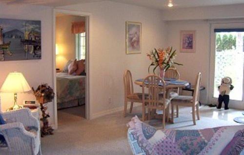 River Cove Elegant Waterfront Bed & Breakfast Пост Фолс Екстериор снимка